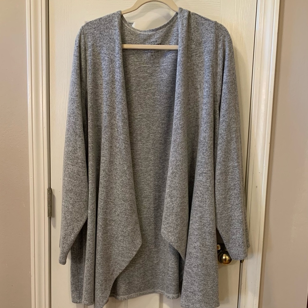 Torrid Gray Open Front Loose Fit Soft Cardigan, Rayon/Poly/Spandex, EUC, Size…